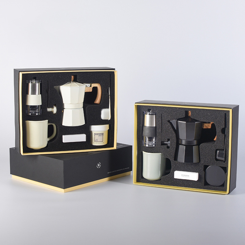 Zestaw do kawy: ręczny młynek  – Coffee Equipment Gift Set recenzja i cena